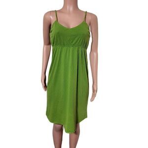 Fit and flare women Lime v- neck spaghetti strap midi dress M